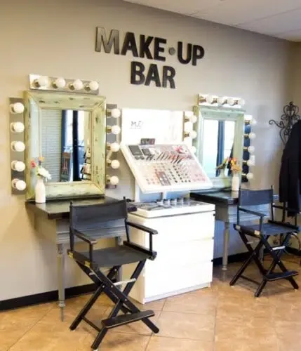 Director chairs at the Salina MAKE-UP BAR